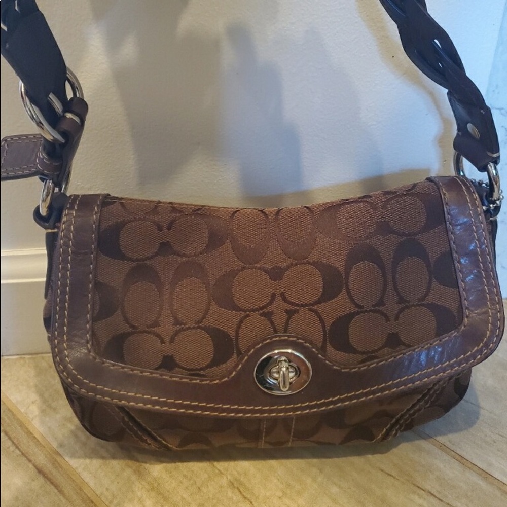 Coach shoulder bag brown monogram